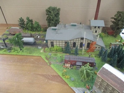 DIY construction Track H0 Diorama Locomotive Shed, Various Buildings Without Original Packaging ZQ900 - Image 1 of 4