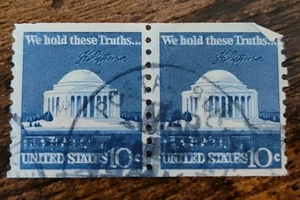 1974 US Scott # 1520 Jefferson Memorial 10 Cent Stamps Strip Of 2 - Picture 1 of 2