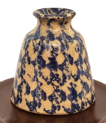 Vintage 1972 RUSSELL HENRY LEFT HANDED POTTER BLUE SPONGEWARE STONEWARE INKWELL - Image 1 of 4