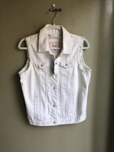 NWT! Abercrombie & Fitch Kids Vest White Denim Size: 15/16 - Picture 1 of 11