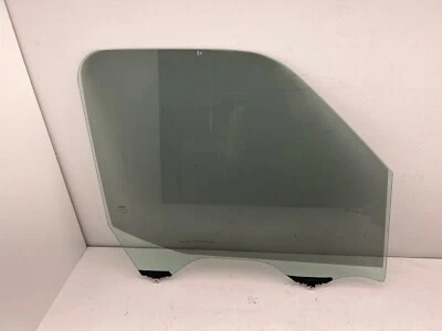 2012-2016 年日产 NV1500-3500 门右窗玻璃原始设备制造商。 — 第 1/4 张图片