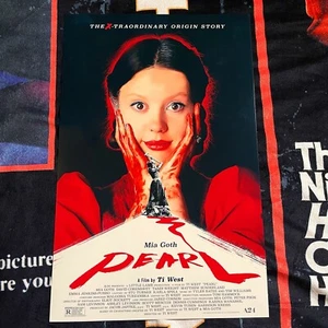 Pearl (2022) Kunstdruck Poster 11x17 NEU! - Bild 1 von 1