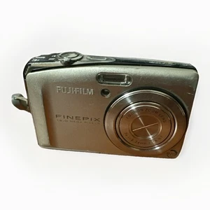 *PARTS ONLY Fujifilm Finepix F50fd Digital Camera 12.0 MP For Parts Not Working - Picture 1 of 9