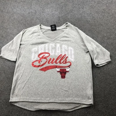 Camisa Chicago Bulls Mujer Pequeña Gris NBA Baloncesto Cuello en V Manga 3/4 Foto 1 de 4
