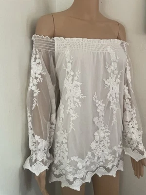 Top boho bordado de encaje festival costero malla nupcial campesino fuera del hombro Foto 1 de 4