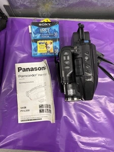 📹 Videocamera Panasonic Palmcorder PV-L559D VHS-C | Zoom 26x | con custodia e altro - Foto 1 di 3