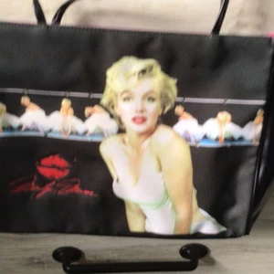 Purse Marily Monroe Gorgeous Medium Black Purse - Picture 1 of 4