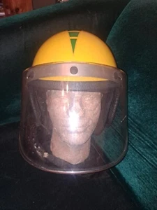 VINTAGE JOHN DEERE SNOWMOBILE MOTORCYCLE HELMET 1970'S GREEN YELLOW Small Medium - Picture 1 of 11