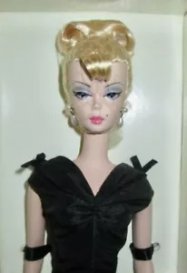 Muñeca Barbie City Smart Silkstone en caja original - Imagen 1 de 5