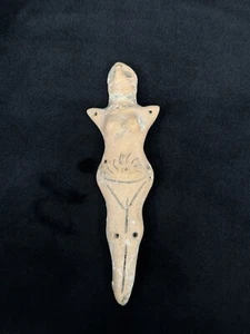 Terracotta Figurine  with Ornament  Trypillian Culture between 5500 and 2750 BC. - Picture 1 of 17