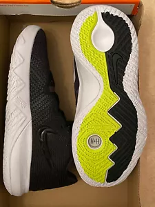 NIKE KYRIE FLYTRAP MENS TRAINERS SNEAKERS SHOES UK 5.5 EUR 38.5 US 6 - Picture 1 of 6