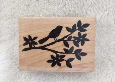 Sello de goma silueta de pájaro y rama 2 1/2" x 2" arte Hampton Foto 1 de 4