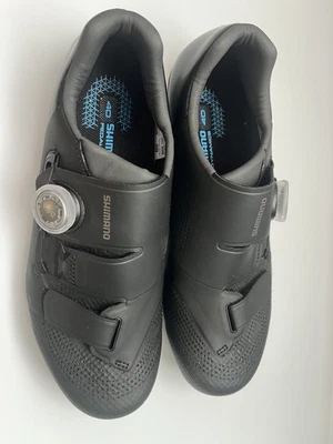 Shimano SH-RC502 Women's Road Cycling Shoes, Size US 8, EUR 40 - Black (Unisex) — 第 1/4 张图片