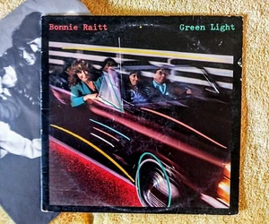 BONNIE RAITT 1982 GREEN LIGHT LP VINYL ALBUM WB Records Vintage VEX CVG - Picture 1 of 5