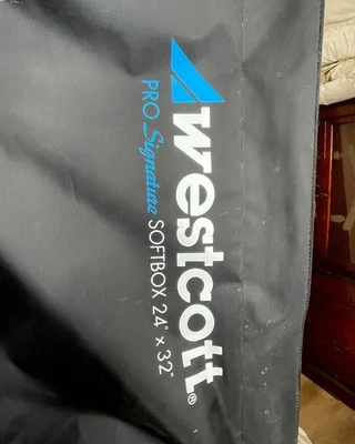 Westcott Pro Signature softbox 34x32 Used - Image 1 of 4