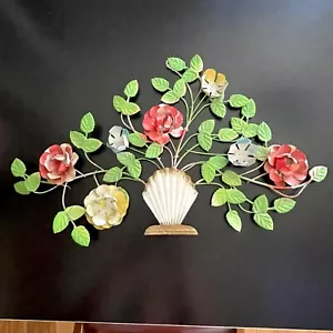 Ramo de flores Tole pintado color alambre 21" con concha de vieira exhibición de pared vintage - Imagen 1 de 6