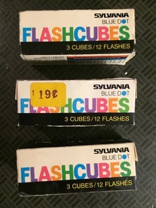 (3) Vintage Sylvania Blue Dot Camera Flashcubes (9 Cubes/36 Flashes) - Picture 1 of 3