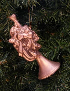 ANTIQUE GOLD DECORATED TRUMPET VICTORIAN XMAS ORNAMENT - Picture 1 of 2