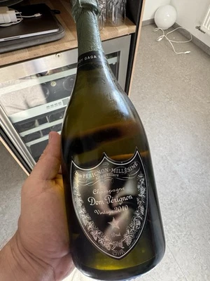 Dom Perignon Lady Gaga Edition Vintage 2010 0,75 Liter 12,5 % Vol. - Bild 1 von 4