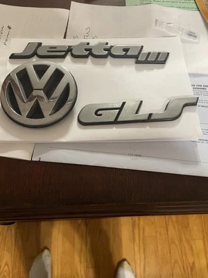 Volkswagen Mouldings Fits  80,s 90.s To 2000 Volkswagen Jetta And GLS Models Foto 1 de 2