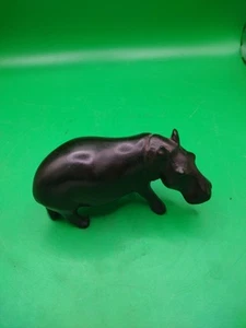 Wooden Hippopotamus Hand Carved 4"1/2 X 2" Brown - Picture 1 of 5