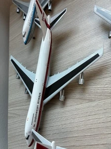 Boeing 747-200 1:400 Garuda Indonesian Airlines Old Colors - Picture 1 of 2
