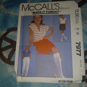 McCall's 7977 Girls 10  Outfit Sewing Pattern VTG UNCUT - Picture 1 of 3