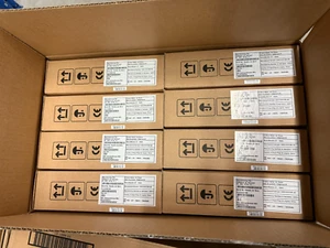 Lot of 8 Cisco 7962G / CP-7962G Unified IP VoIP Office Business Phone - Picture 1 of 2