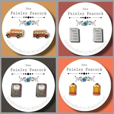 PENDIENTES PROFESORES DE ESCUELA -Un Pavo Real Paisley-LIBRO-LÁPIZ-BIBLIOTECA-ESTUDIANTE Foto 1 de 4