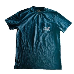Camiseta Para Hombre Vineyard Vines Manga Corta Crew Logo Algodón Pequeña Buenas Vibraciones - Imagen 1 de 5