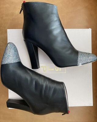Bota Rumi Preta SJP Sarah Jessica Parker com Biqueira Glitter, Nova Na Caixa $475 Tam 39.5 - Imagem 1 de 4