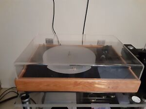 VPI HW-19 turntable with Eminent Technology air tangent tonearm ET-2