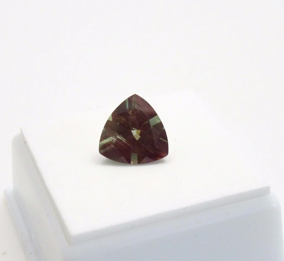 Preciosa labradorita arco iris - 3,70 quilates - trillones - 11x11 mm - piedras preciosas sueltas Foto 1 de 4