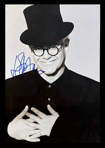 Elton John IN-PERSON Signed Large Portrait Photo! (Beckett/BAS) Cover