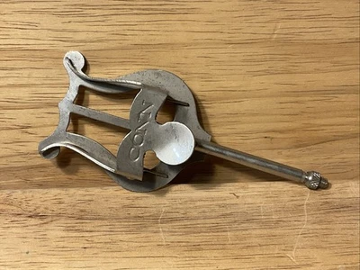 Conn Lyre 4” Marching Band Sheet Music Holder Vintage Clarinet Accessory - Image 1 of 4