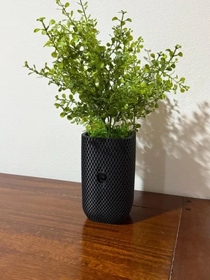 Chamberlain myQ - Cámara con cubierta de olla tejida Foto 1 de 4