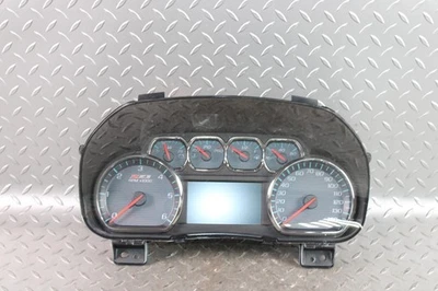 Velocímetro velocímetro cuadro medidor instrumentos Silverado 18-20 170 k millas fabricante de equipos originales Foto 1 de 4
