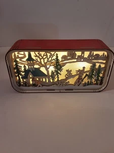 Ganz LED Leuchtfigur Lasergeschnitten Holz Winterszene - Bild 1 von 11