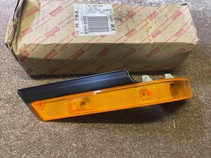 Toyota Carina 2 1983-87 AT151 CT150 Front RH Indicator Light 81511-20310 New Old - Picture 1 of 5