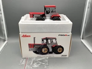 Traktor Modell 1:32 Schuco Schlüter Profi Trac 5000 TVL mit OVP - Bild 1 von 15