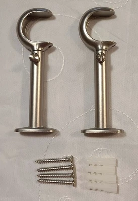 Пара регулируемых металлических кронштейнов для штор с оборудованием - новые без ценников более доступны - Изображение 1 из 4