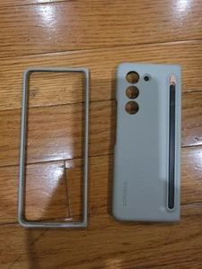 Official Samsung Galaxy Z Fold 5 Slim S Pen Case - Photo 1 sur 2