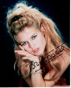 BRIGITTE BARDOT Signed 8x10 Photo w/ Hologram COA - Picture 1 of 2