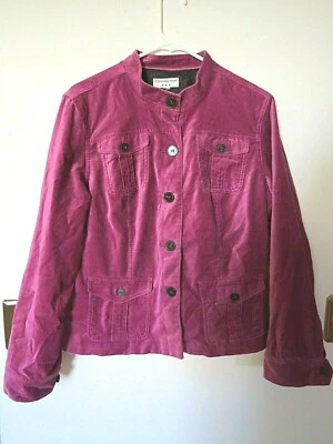 Chaqueta Covington para mujer abotonada con gamuza sintética. Talla grande en magenta.  Foto 1 de 4