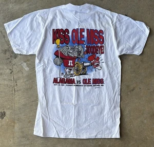 NWT Vintage Alabama Roll Tide Kiss Ole Miss Goodbye T-Shirt Size Large 1995 - Afbeelding 1 van 5