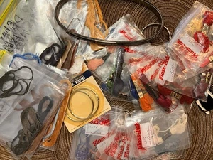 Embroidery Floss Lot With Storage Bags, Rings, And Metal Hoop, Many Colors - Picture 1 of 9