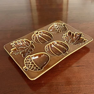 Crate & Barrel Ernte Eichel Keramik Backform 13"x9" Herbst Herbst Backformen - Bild 1 von 8
