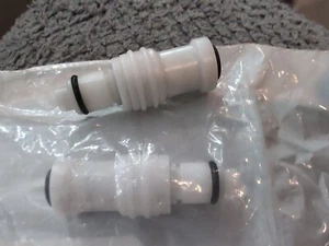 (2) pack Nordson 40AC In-Line Plug Valved 1/4" O.D. Push-In 40ACV-PB17-04 - Picture 1 of 2