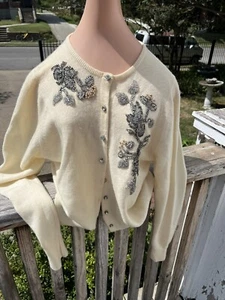 Vintage 50s Beaded Embellished Rhinestone Button Fitted Sweater Pinup Cashmere S - Picture 1 of 12