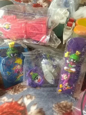 Lote-Juguetes De Colección Looney Tunes Marvin Martian Subway 50 Aniversario-NOS Foto 1 de 4